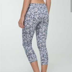 Lululemon Wunder Under Crop Legging